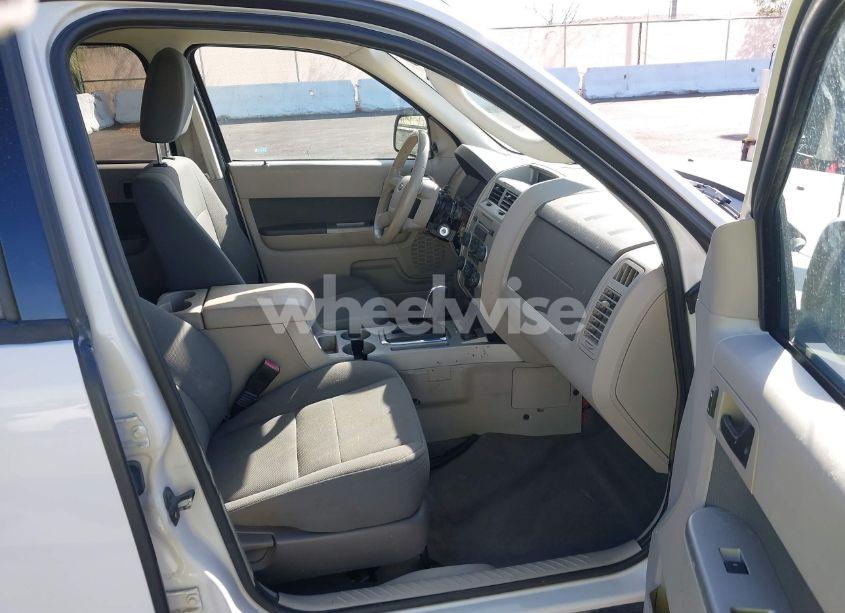 Photo 5 of 2009 Ford Escape HYBRID LIMITED (VIN 1FMCU49349KA19086)