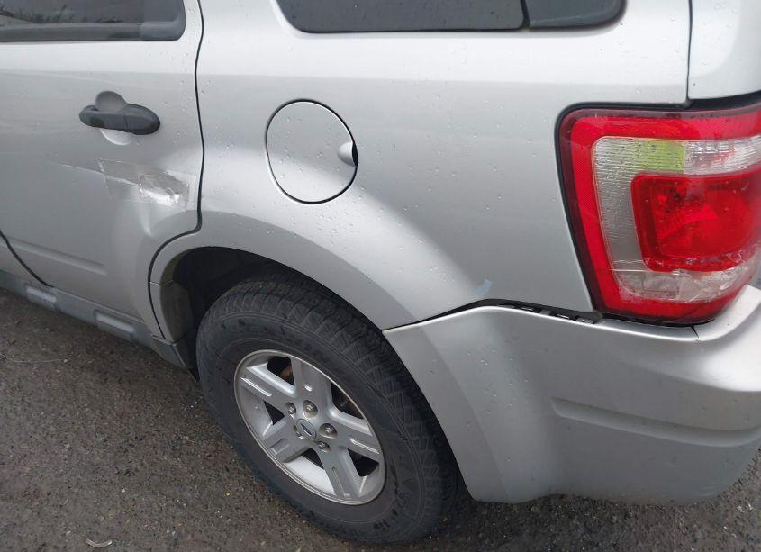 Photo 6 of 2009 Ford Escape HYBRID LIMITED (VIN 1FMCU49369KC65380)