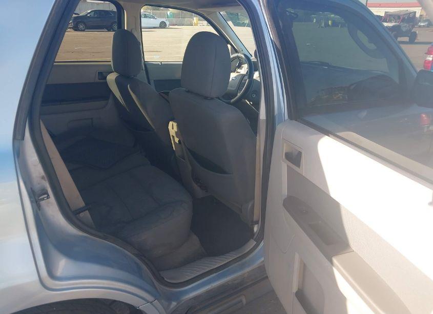 Photo 8 of 2009 Ford Escape HYBRID LIMITED (VIN 1FMCU49379KA06851)