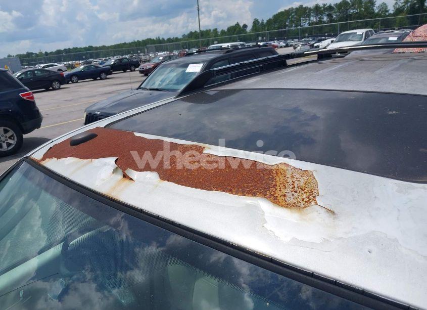 Photo 6 of 2009 Ford Escape HYBRID LIMITED (VIN 1FMCU49399KB18857)