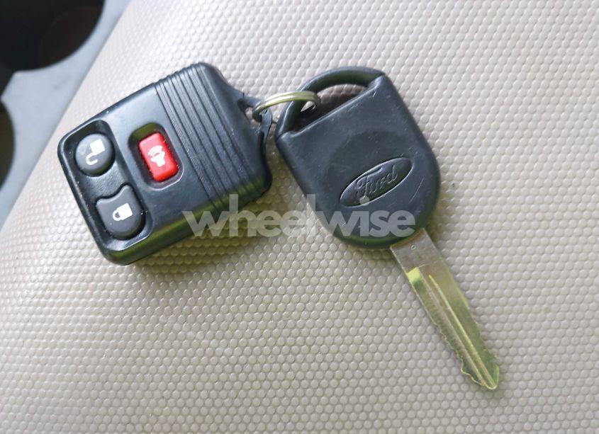 Photo 11 of 2009 Ford Escape HYBRID LIMITED (VIN 1FMCU493X9KA99123)