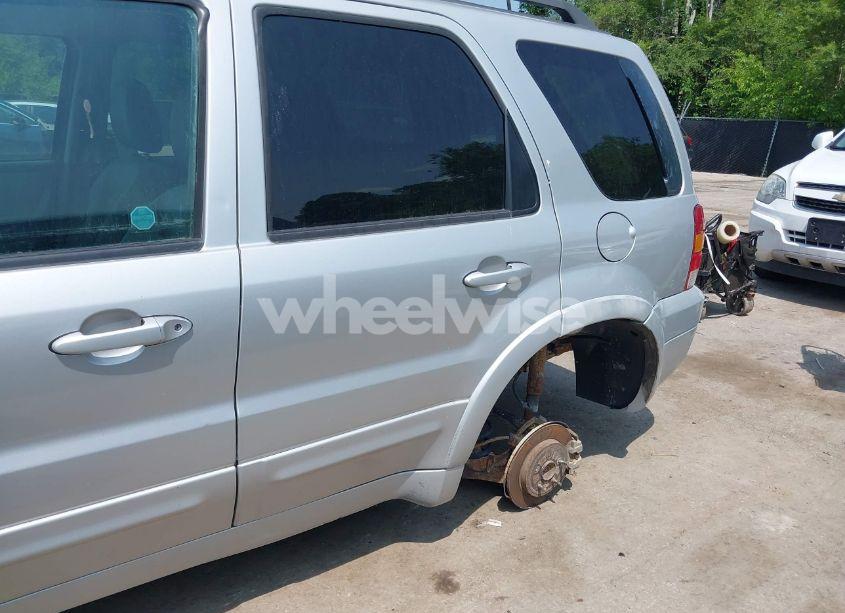 Photo 6 of 2007 Ford Escape HYBRID (VIN 1FMCU49H17KA50529)