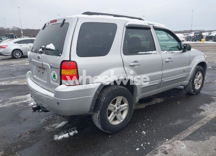 Photo 4 of 2007 Ford Escape HYBRID (VIN 1FMCU49H27KB67701)