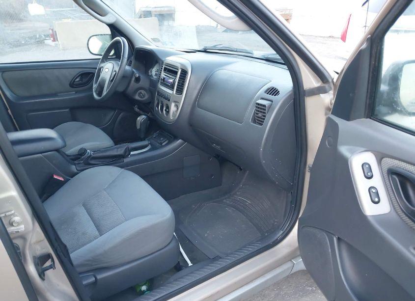 Photo 5 of 2007 Ford Escape HYBRID (VIN 1FMCU49H37KA29617)