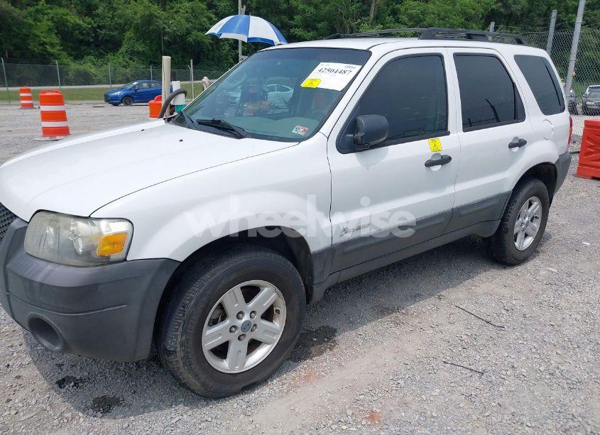 Photo 2 of 2007 Ford Escape HYBRID (VIN 1FMCU49H47KC05199)