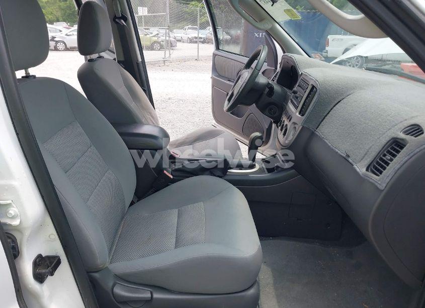 Photo 5 of 2007 Ford Escape HYBRID (VIN 1FMCU49H47KC05199)