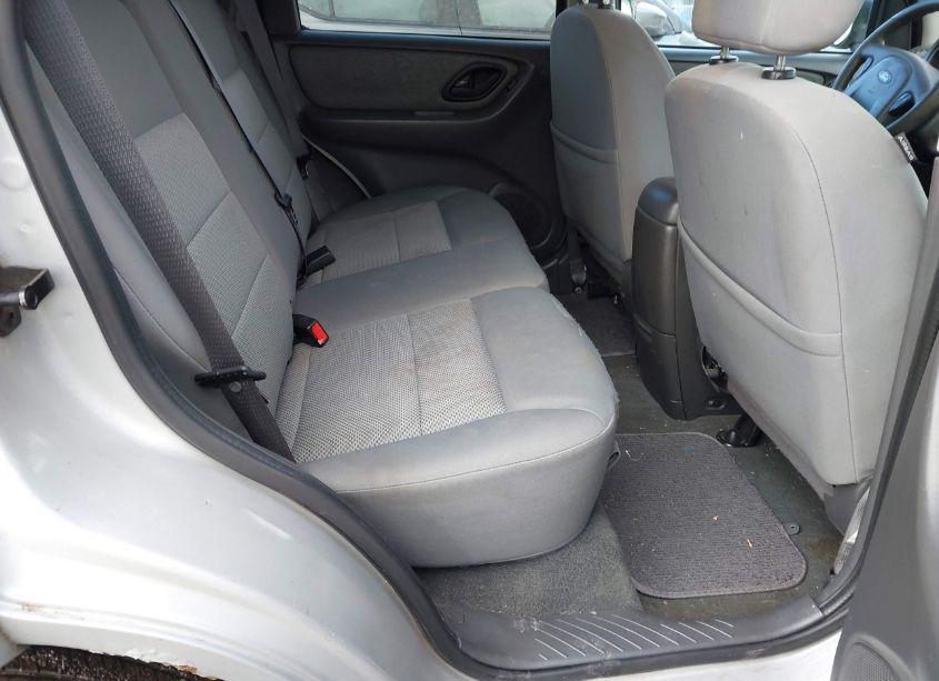 Photo 8 of 2007 Ford Escape HYBRID (VIN 1FMCU49H57KC09245)