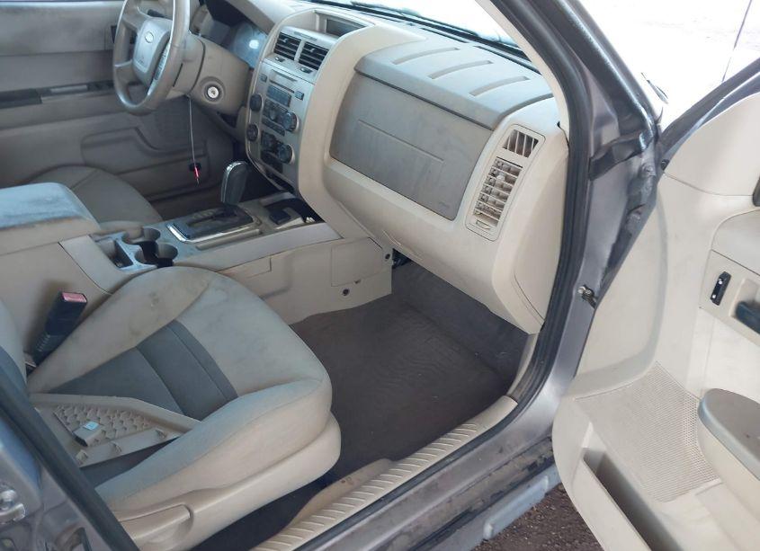 Photo 5 of 2008 Ford Escape HYBRID (VIN 1FMCU49H98KD15263)