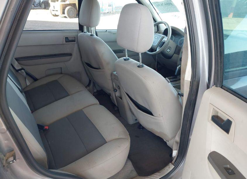 Photo 8 of 2008 Ford Escape HYBRID (VIN 1FMCU49H98KD15263)