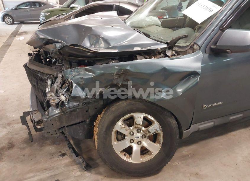 Photo 13 of 2010 Ford Escape HYBRID LIMITED (VIN 1FMCU4K31AKC15842)