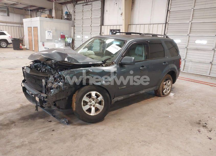 Photo 2 of 2010 Ford Escape HYBRID LIMITED (VIN 1FMCU4K31AKC15842)