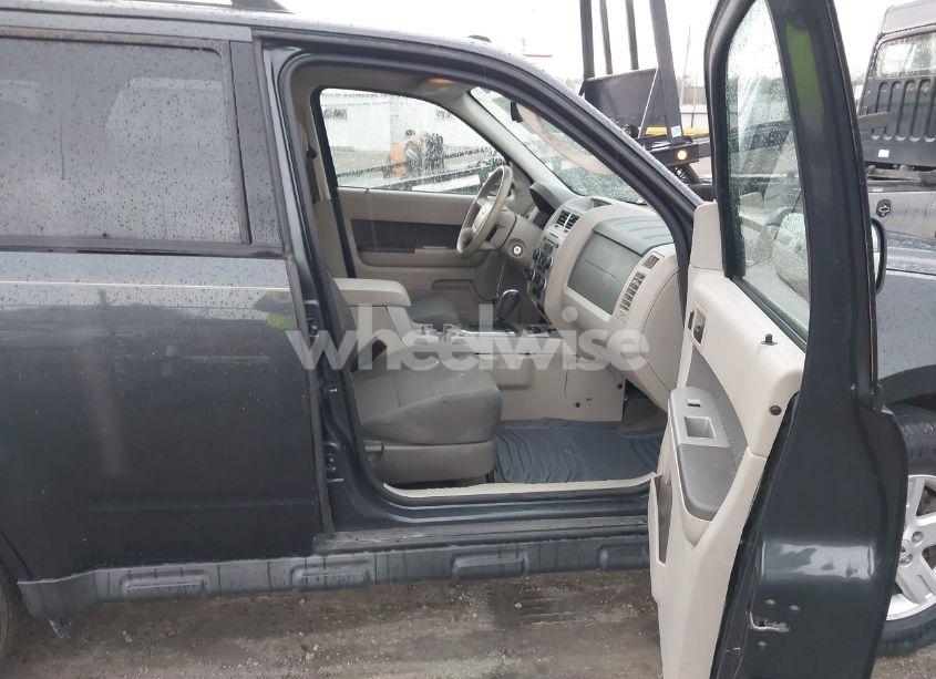 Photo 5 of 2010 Ford Escape HYBRID LIMITED (VIN 1FMCU4K33AKB08615)