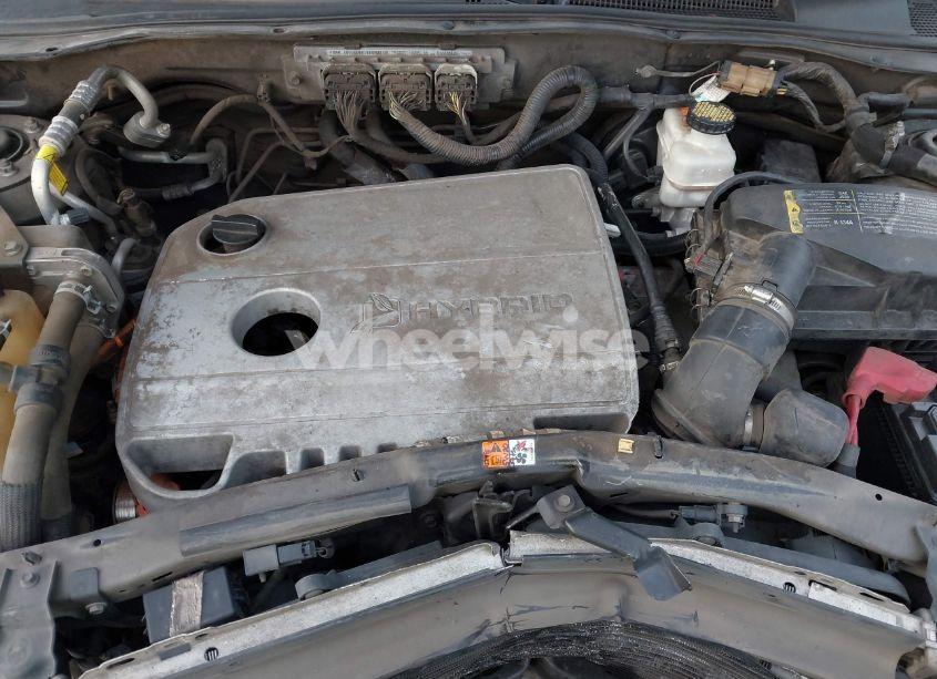 Photo 10 of 2010 Ford Escape HYBRID LIMITED (VIN 1FMCU4K33AKC16989)