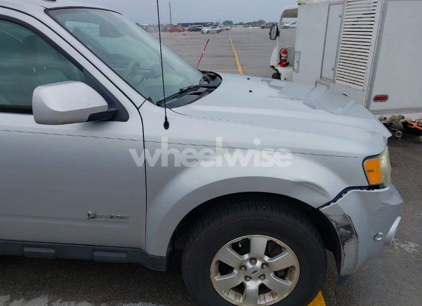 Photo 12 of 2010 Ford Escape HYBRID LIMITED (VIN 1FMCU4K36AKC62610)