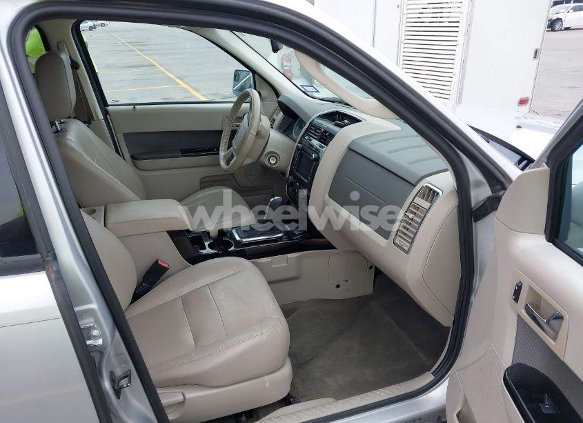 Photo 5 of 2010 Ford Escape HYBRID LIMITED (VIN 1FMCU4K36AKC62610)