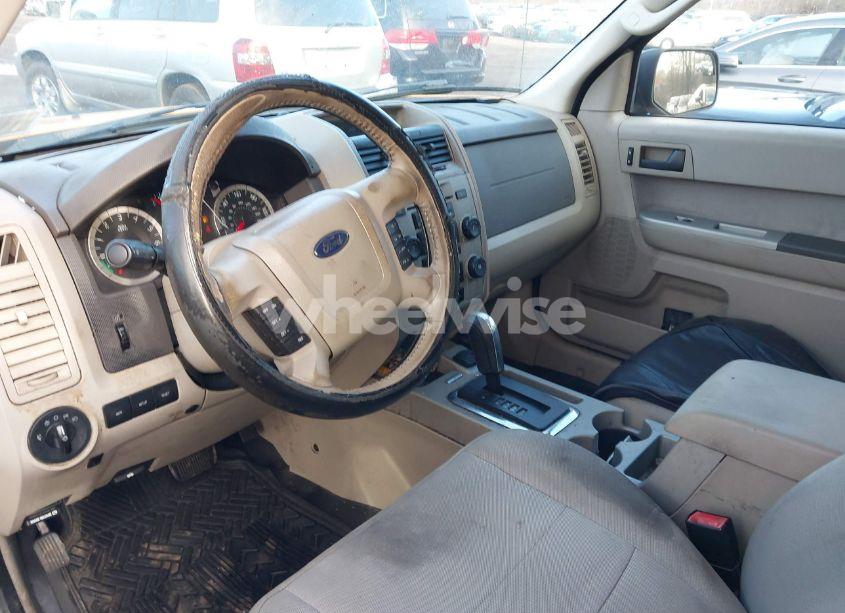 Photo 5 of 2012 Ford Escape HYBRID (VIN 1FMCU4K36CKA37607)