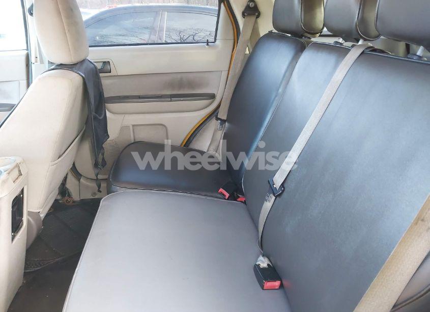 Photo 8 of 2012 Ford Escape HYBRID (VIN 1FMCU4K36CKA37607)