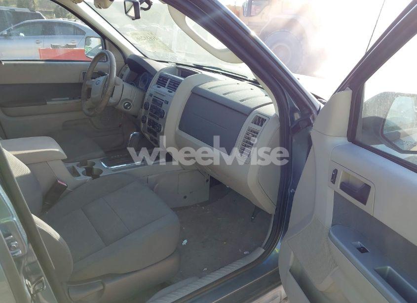 Photo 5 of 2010 Ford Escape HYBRID LIMITED (VIN 1FMCU4K37AKB21643)