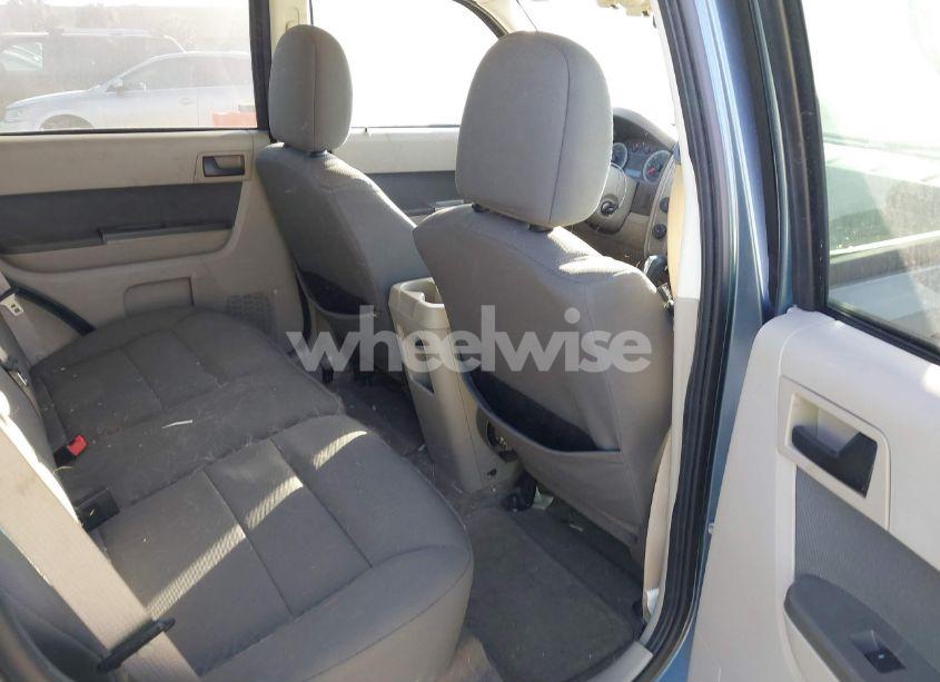 Photo 8 of 2010 Ford Escape HYBRID LIMITED (VIN 1FMCU4K37AKB21643)