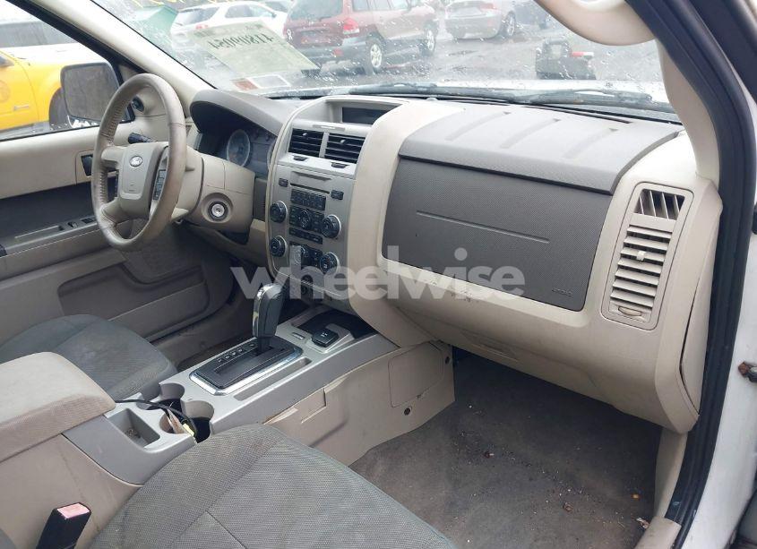 Photo 5 of 2009 Ford Escape HYBRID LIMITED (VIN 1FMCU59309KA42631)