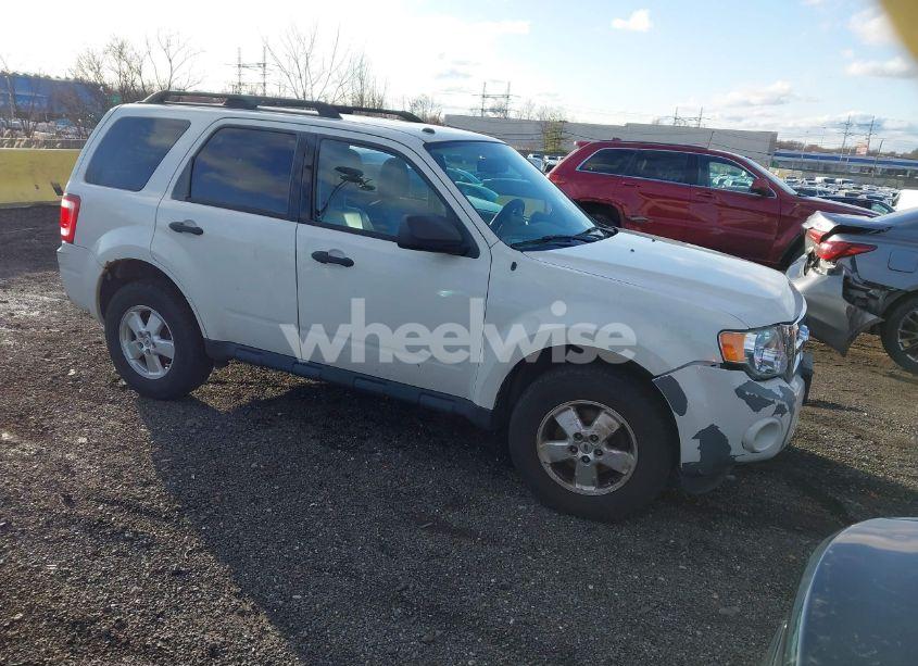 2009 Ford Escape HYBRID LIMITED (VIN 1FMCU59369KA16681) main photo