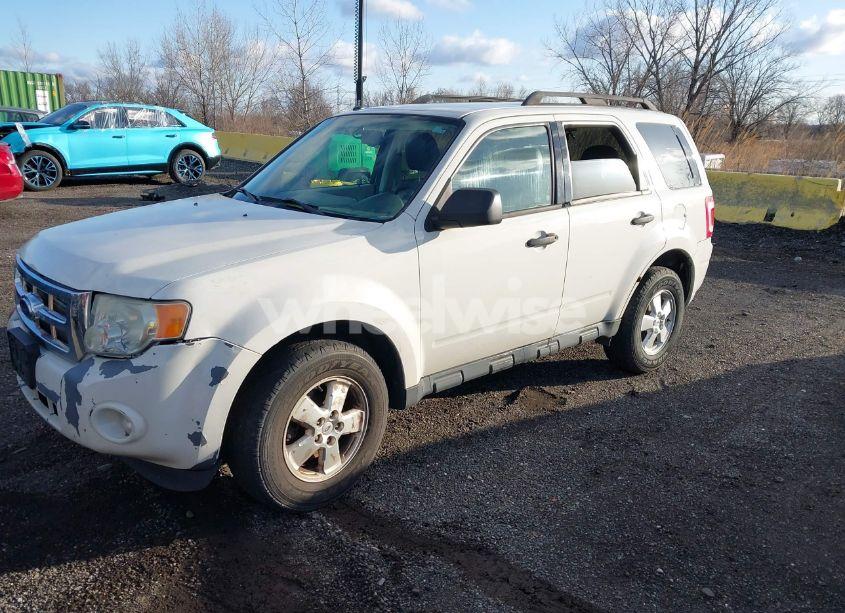 Photo 2 of 2009 Ford Escape HYBRID LIMITED (VIN 1FMCU59369KA16681)