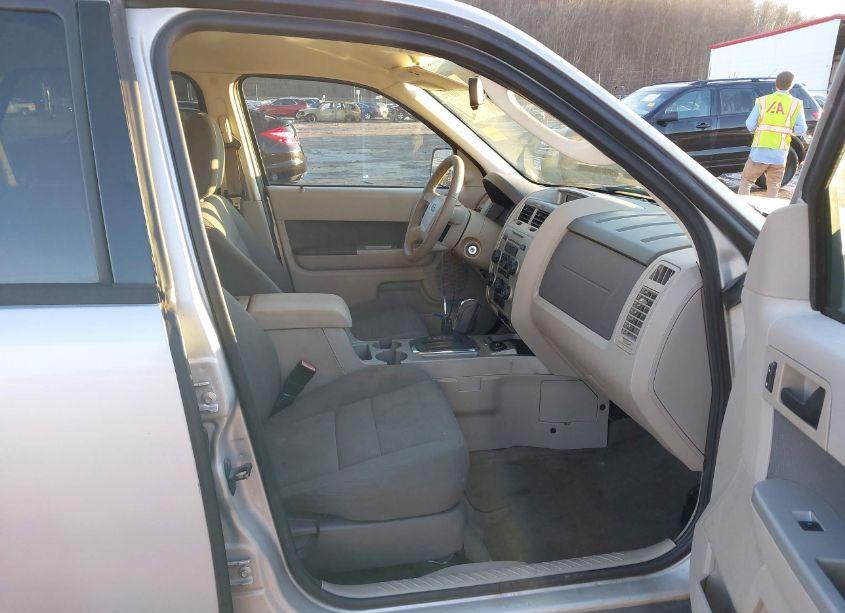 Photo 5 of 2009 Ford Escape HYBRID LIMITED (VIN 1FMCU59369KC20090)