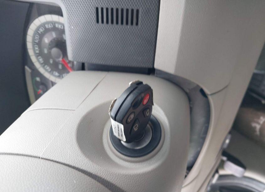 Photo 11 of 2009 Ford Escape HYBRID LIMITED (VIN 1FMCU59379KC29591)