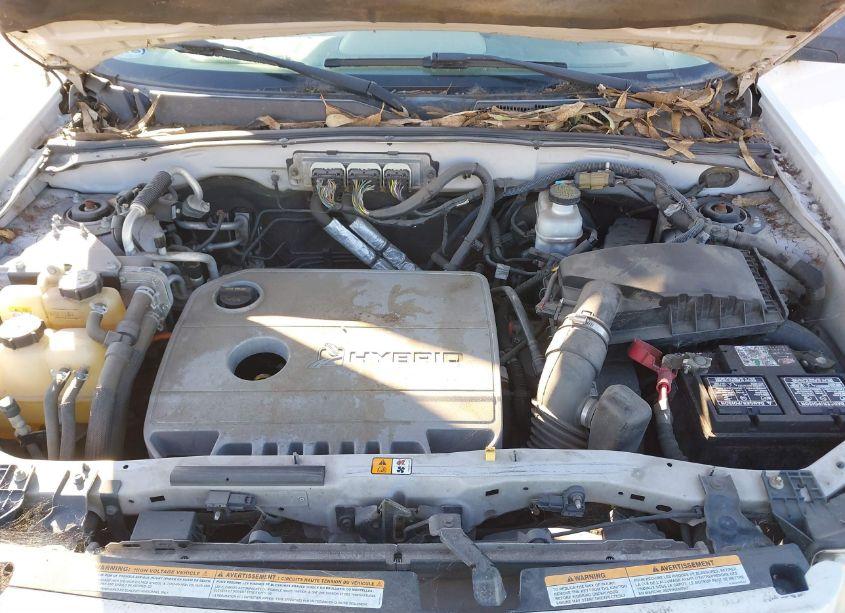 Photo 10 of 2009 Ford Escape HYBRID (VIN 1FMCU59399KA71089)