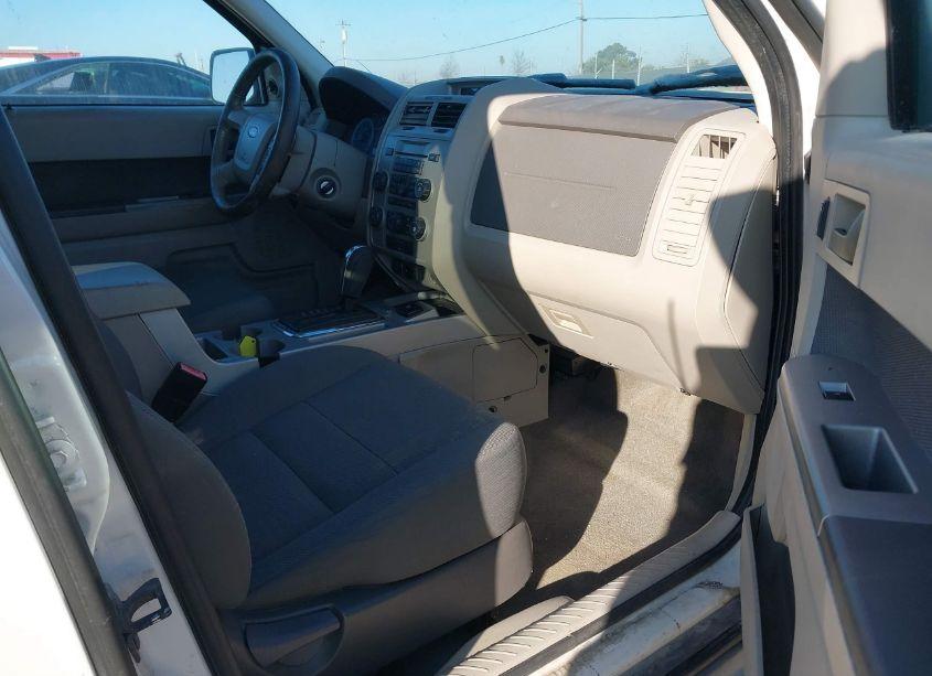 Photo 5 of 2009 Ford Escape HYBRID (VIN 1FMCU59399KA71089)