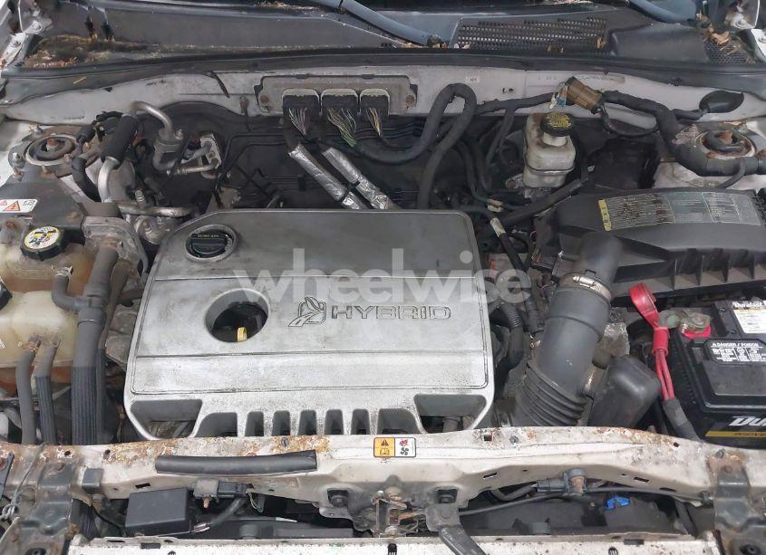 Photo 10 of 2009 Ford Escape HYBRID LIMITED (VIN 1FMCU593X9KC19220)