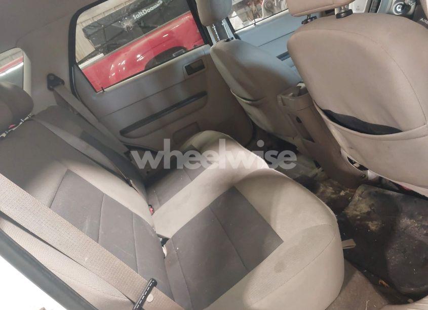 Photo 8 of 2008 Ford Escape HYBRID (VIN 1FMCU59H08KE43381)