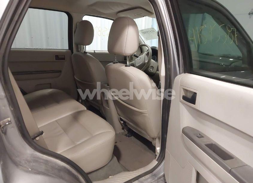 Photo 8 of 2008 Ford Escape HYBRID (VIN 1FMCU59H18KC30939)