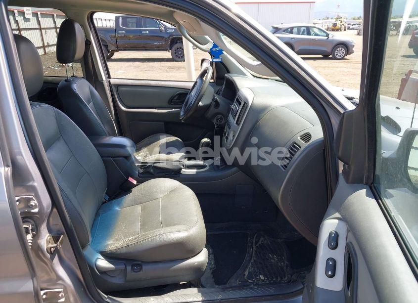 Photo 5 of 2007 Ford Escape HYBRID (VIN 1FMCU59H57KA68067)