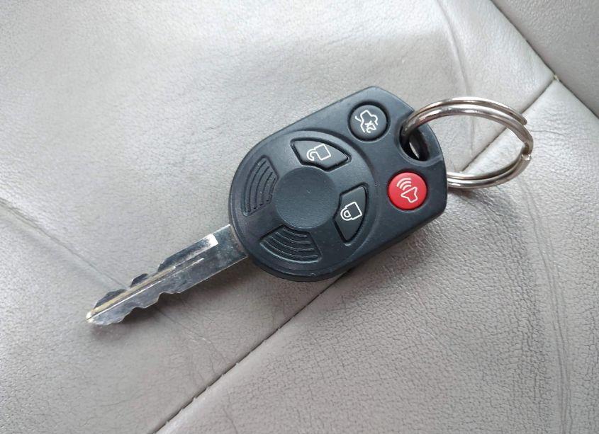 Photo 11 of 2010 Ford Escape HYBRID LIMITED (VIN 1FMCU5K32AKB65331)