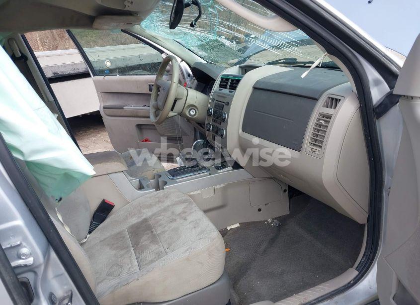 Photo 5 of 2010 Ford Escape HYBRID LIMITED (VIN 1FMCU5K33AKC89835)