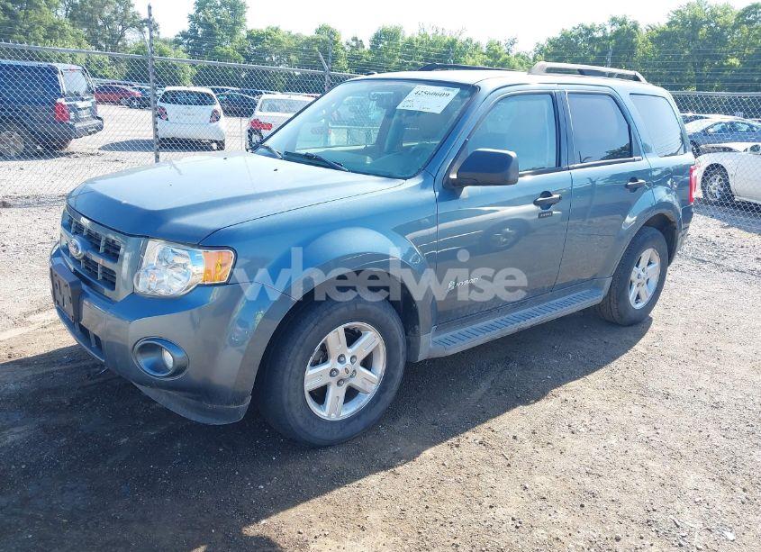 Photo 2 of 2011 Ford Escape HYBRID (VIN 1FMCU5K33BKA43952)
