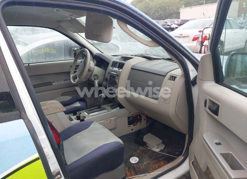 Photo 5 of 2011 Ford Escape HYBRID (VIN 1FMCU5K33BKA50416)