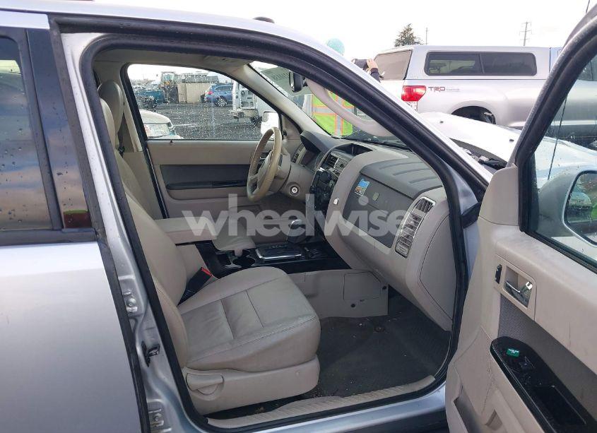 Photo 5 of 2011 Ford Escape HYBRID LIMITED (VIN 1FMCU5K35BKB29215)