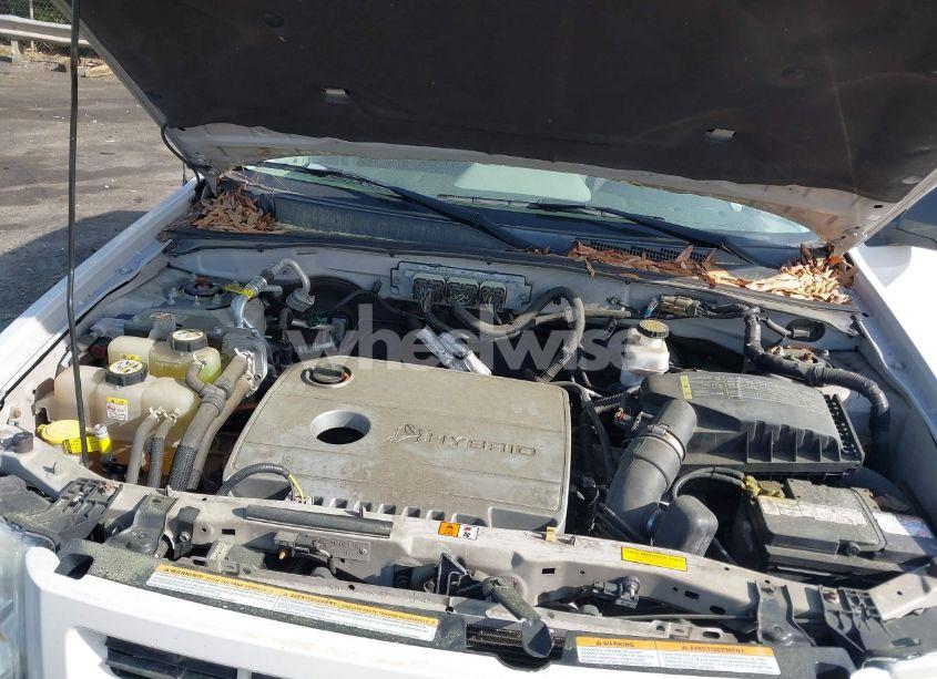 Photo 10 of 2010 Ford Escape HYBRID LIMITED (VIN 1FMCU5K38AKA07737)