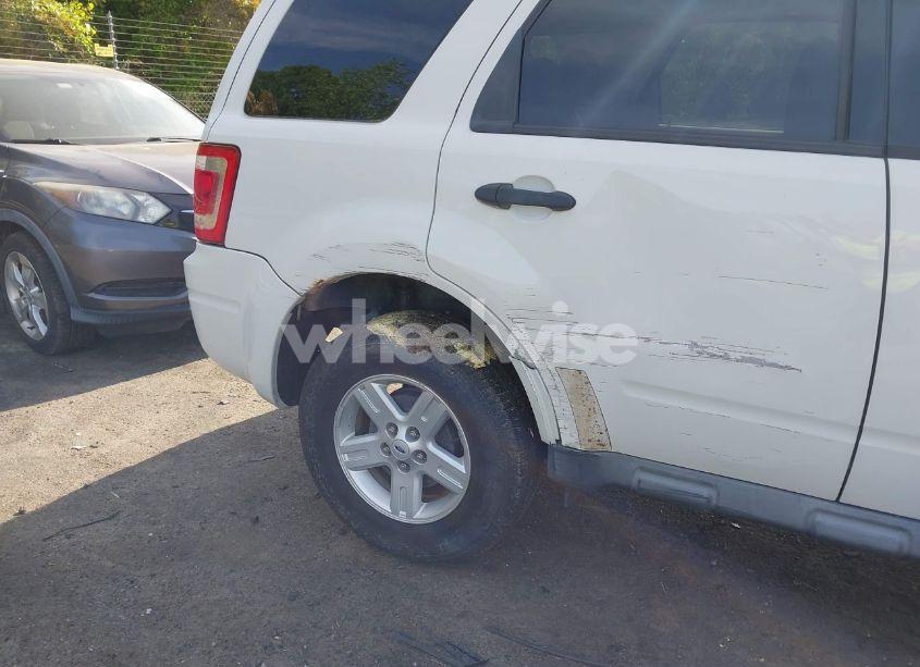 Photo 6 of 2010 Ford Escape HYBRID LIMITED (VIN 1FMCU5K38AKA07737)