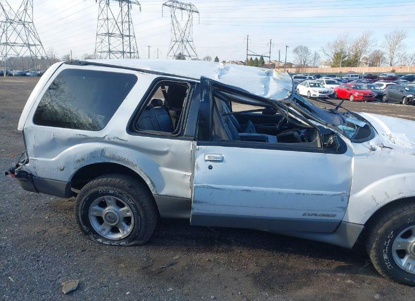 Photo 11 of 2002 Ford Explorer SPORT (VIN 1FMCU70E62UB48733)