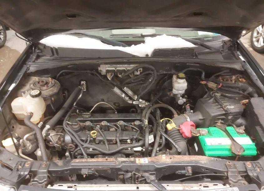 Photo 10 of 2009 Ford Escape XLS (VIN 1FMCU92759KD04633)