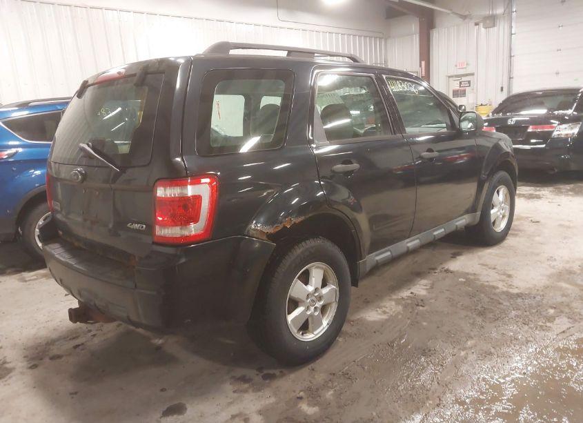 Photo 4 of 2009 Ford Escape XLS (VIN 1FMCU92759KD04633)