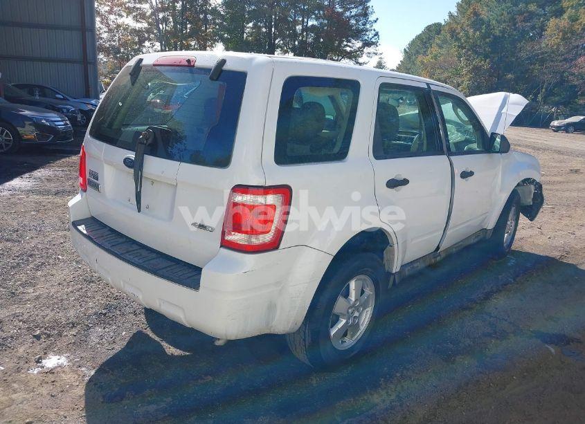 Photo 4 of 2009 Ford Escape XLS (VIN 1FMCU92799KC79980)