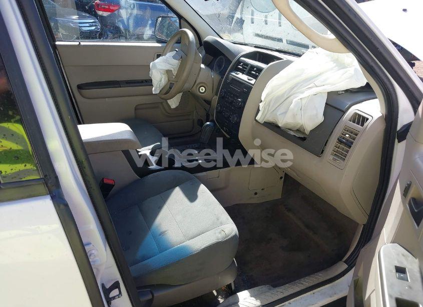 Photo 5 of 2009 Ford Escape XLS (VIN 1FMCU92799KC79980)