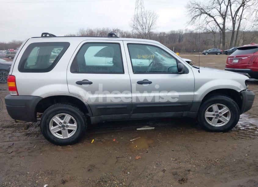 Photo 14 of 2007 Ford Escape XLS/XLS MANUAL (VIN 1FMCU92Z07KC05670)