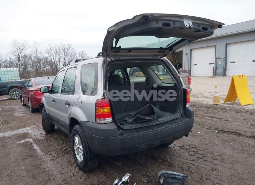 Photo 3 of 2007 Ford Escape XLS/XLS MANUAL (VIN 1FMCU92Z07KC05670)