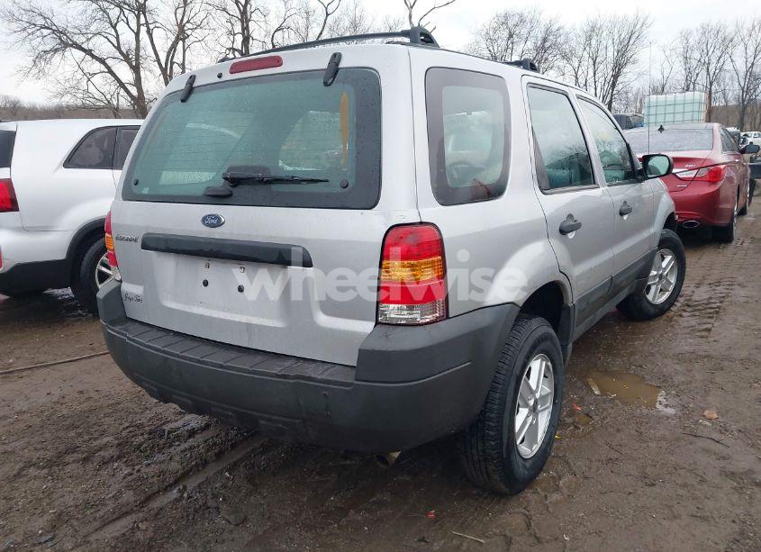 Photo 4 of 2007 Ford Escape XLS/XLS MANUAL (VIN 1FMCU92Z07KC05670)