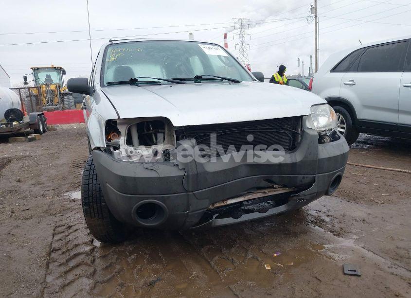 Photo 6 of 2007 Ford Escape XLS/XLS MANUAL (VIN 1FMCU92Z07KC05670)